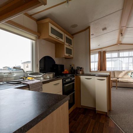 Carnaby Holiday Caravan, West Sands, 셀시 외부 사진